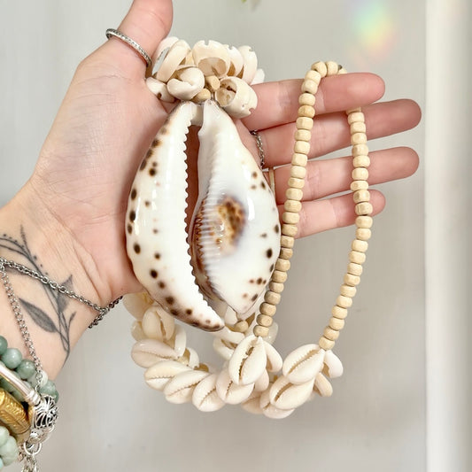 Siren Secrets • Amulet