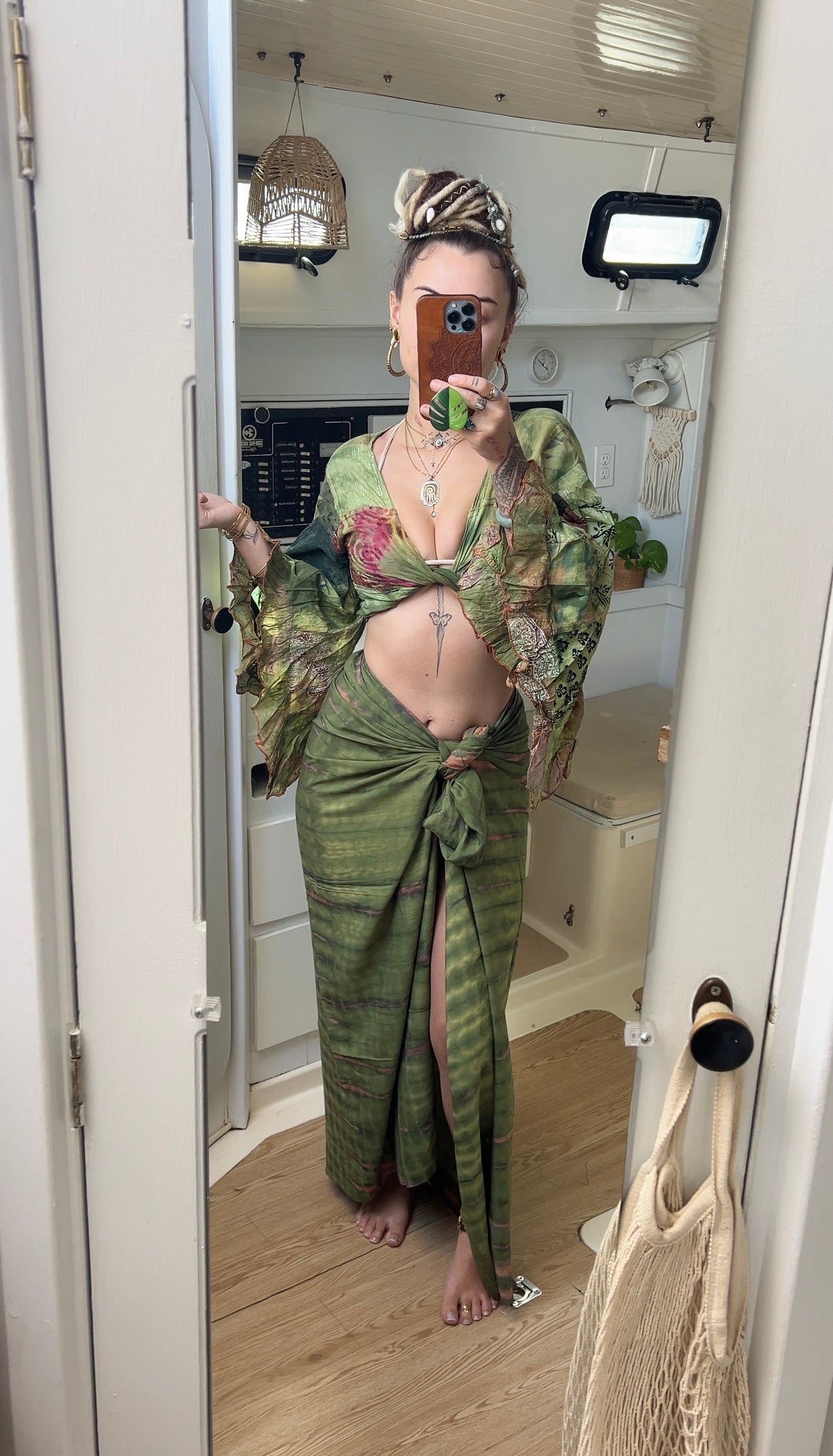 Lilly Pad • Bell sleeve Top