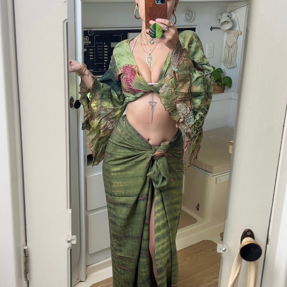 Lilly Pad • Bell sleeve Top